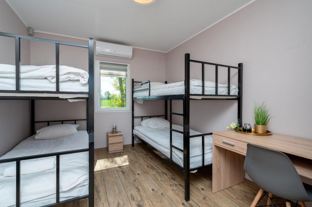 Happy81 - 3,5km Energylandia Bed & Breakfast *